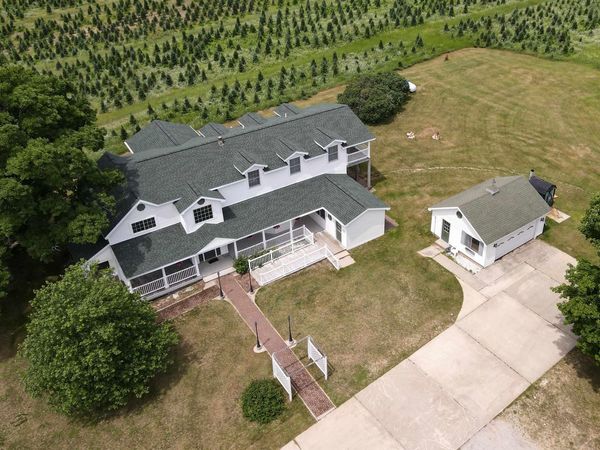 6401 M-113 E, Kingsley, MI 49649