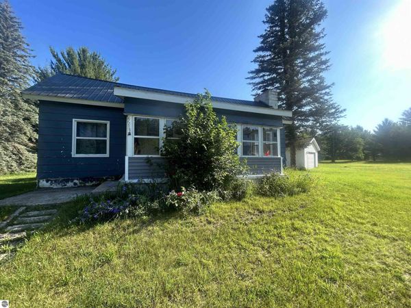 4513 Croy Lake Road, NE, Mancelona, MI 49659