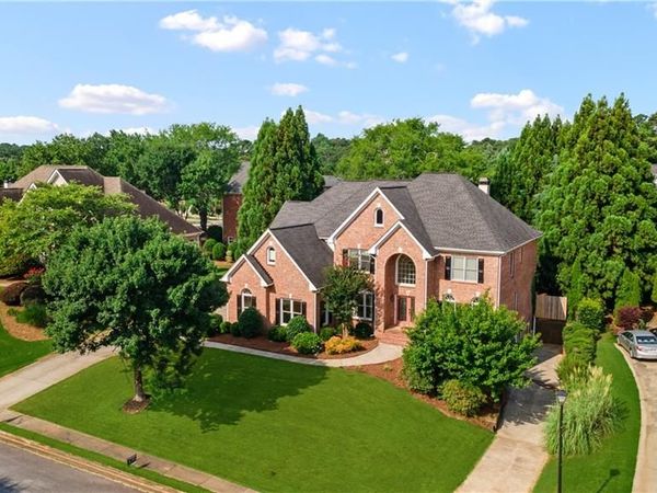 1431 Threepine Place SW, Lilburn, GA 30047