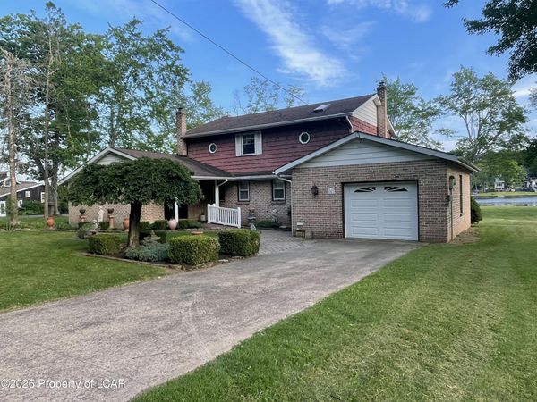 1551 Lakeview Drive, White Haven, PA 18661