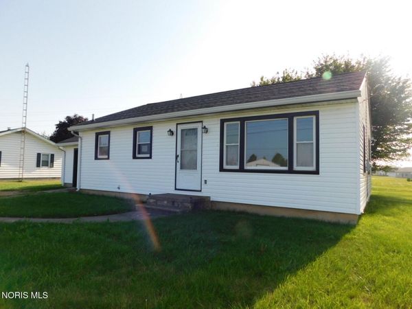 345 N Behlman Road , Oak Harbor, OH 43449