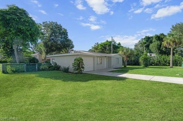2968 Sunset Rd , Fort Myers, FL 33901 Photo