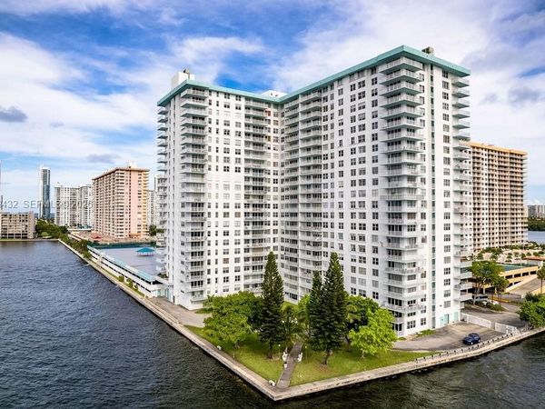 301 174th St, Unit L05, Sunny Isles Beach, FL 33160