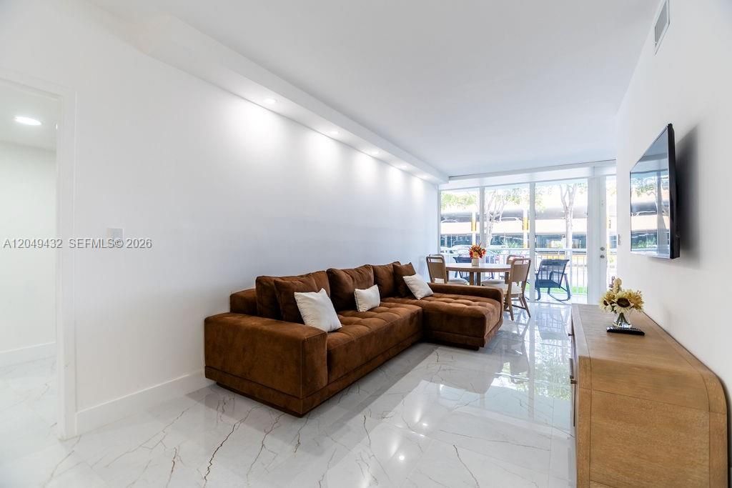 301 174th St, Unit L05, Sunny Isles Beach, FL 33160 Photo