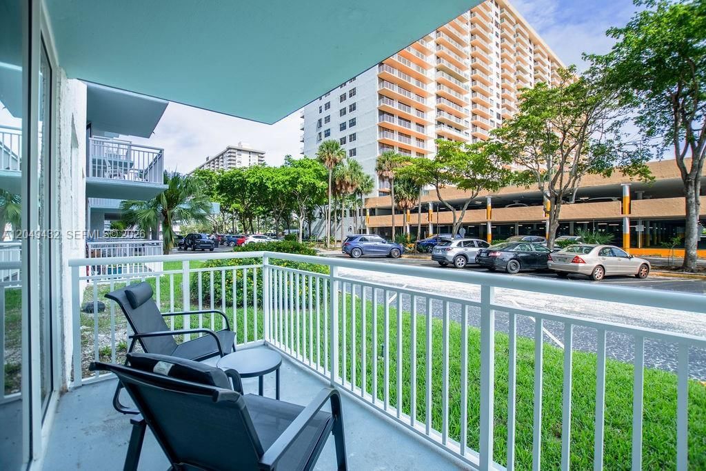 301 174th St, Unit L05, Sunny Isles Beach, FL 33160 Photo