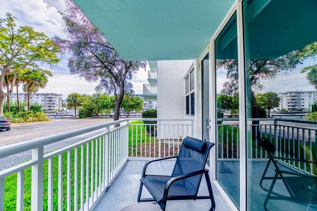 301 174th St, Unit L05, Sunny Isles Beach, FL 33160 Photo