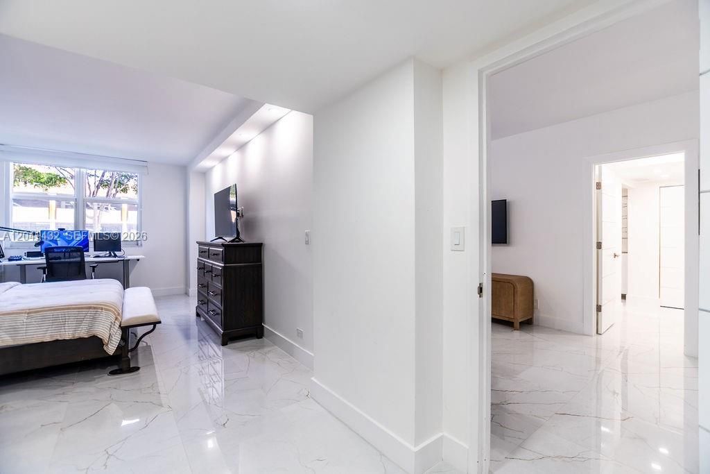 301 174th St, Unit L05, Sunny Isles Beach, FL 33160 Photo