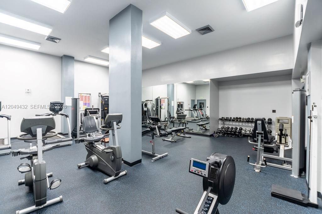 301 174th St, Unit L05, Sunny Isles Beach, FL 33160 Photo