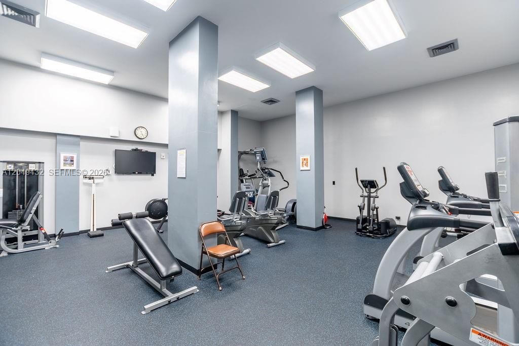 301 174th St, Unit L05, Sunny Isles Beach, FL 33160 Photo