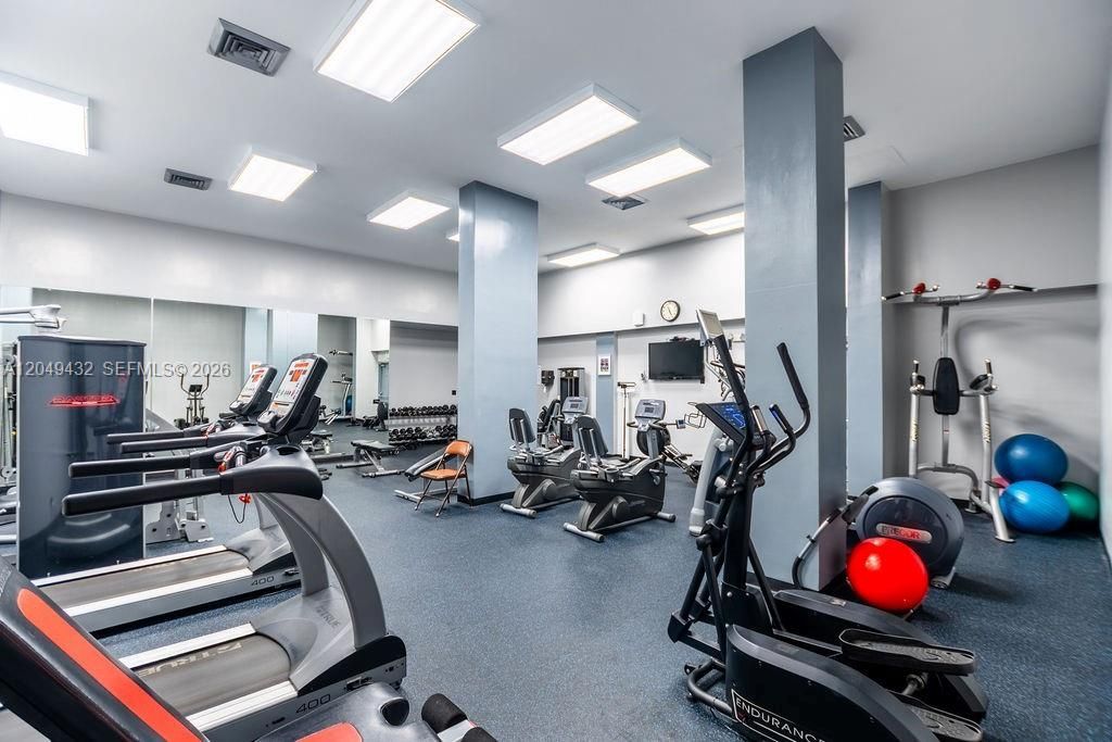 301 174th St, Unit L05, Sunny Isles Beach, FL 33160 Photo