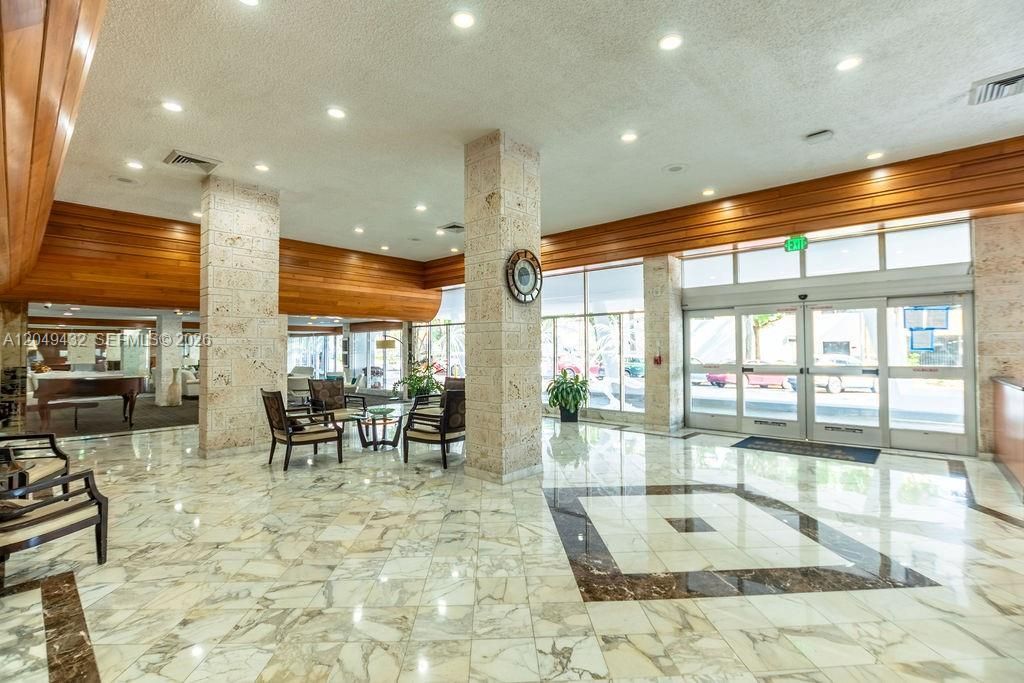 301 174th St, Unit L05, Sunny Isles Beach, FL 33160 Photo