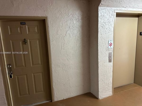 15221 SW 80th St , Unit 310, Miami, FL 33193