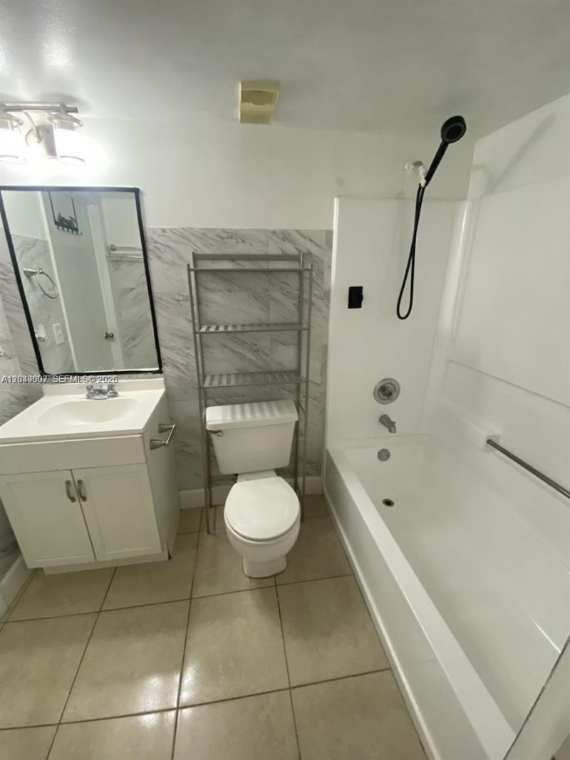 15221 SW 80th St, Unit 310, Miami, FL 33193 Photo