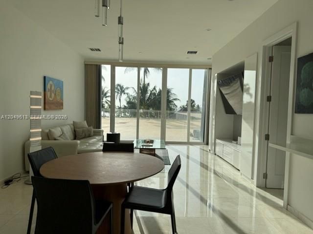 881 Ocean Dr , Unit L2, Key Biscayne, FL 33149 Photo