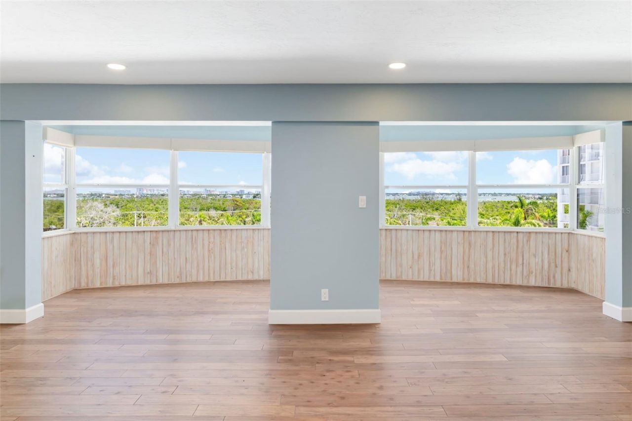 1750 Benjamin Franklin Drive, Unit 6F, Sarasota, FL 34236 Photo