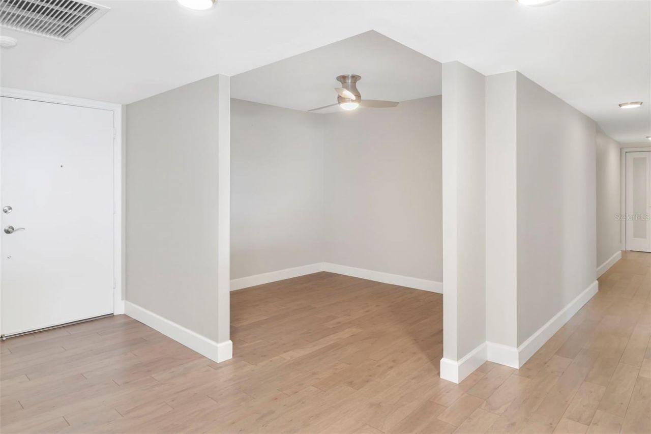 1750 Benjamin Franklin Drive, Unit 6F, Sarasota, FL 34236 Photo