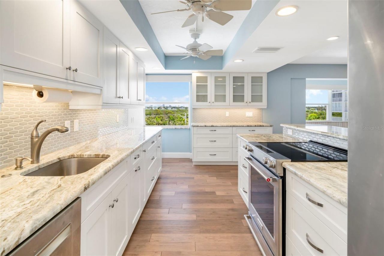 1750 Benjamin Franklin Drive, Unit 6F, Sarasota, FL 34236 Photo