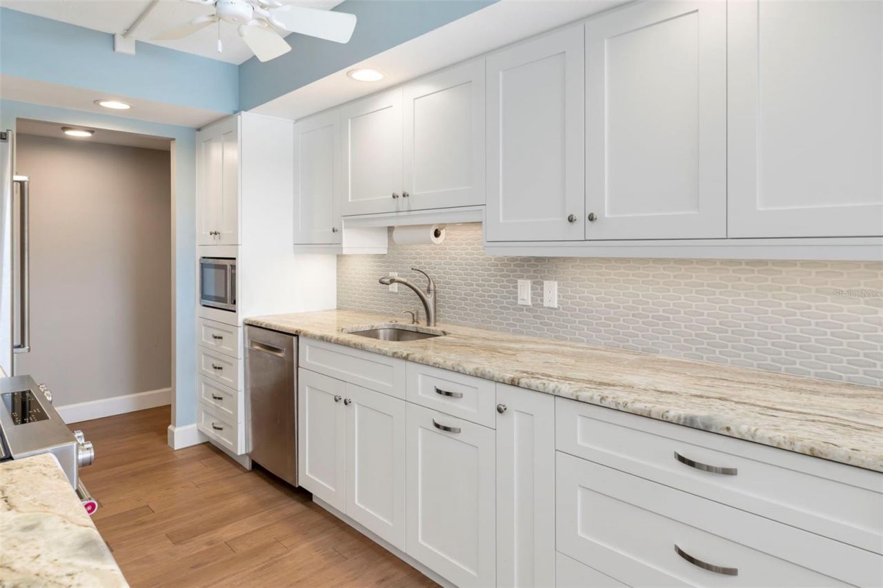 1750 Benjamin Franklin Drive, Unit 6F, Sarasota, FL 34236 Photo