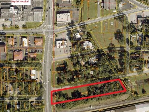 100 N ALEXANDER STREET , PLANT CITY, FL 33563