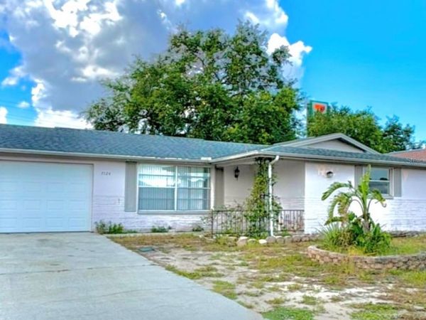 7124 ISLE DRIVE , PORT RICHEY, FL 34668