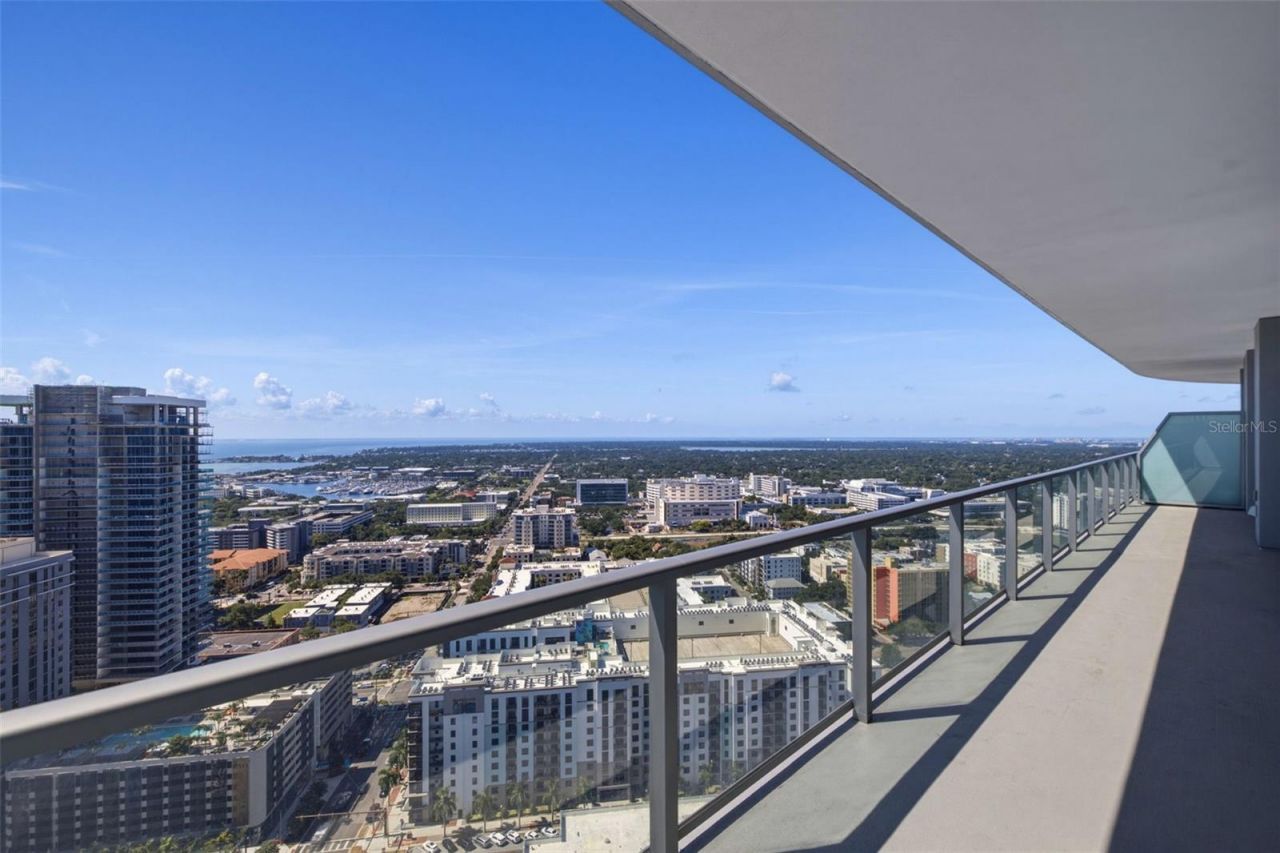 400 Central Avenue , Unit 3103, Saint Petersburg, FL 33701 Photo