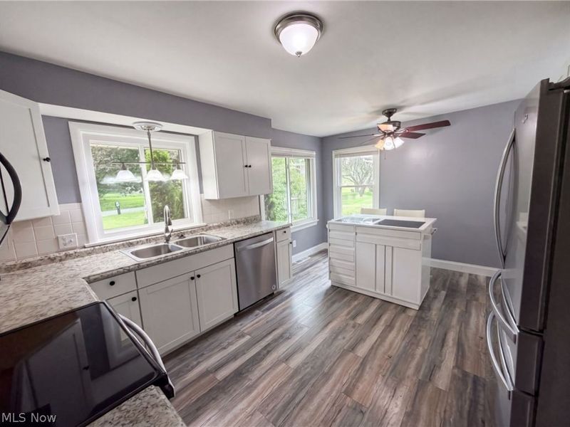 1146 Etter Road, Mogadore, OH 44260 Photo 2