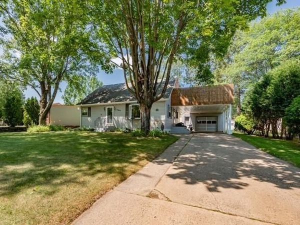 1403 SW 1st Avenue, Grand Rapids, MN 55744