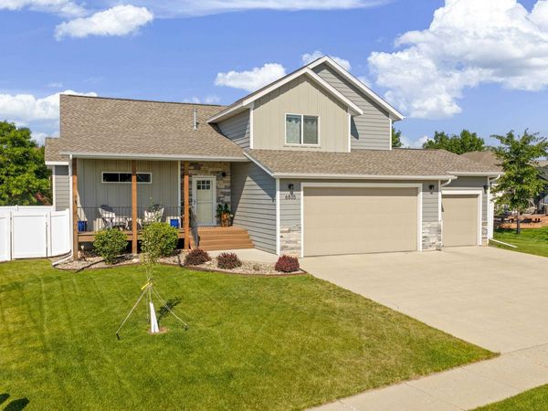 6835 Sahalee Drive, Rapid City, SD 57702