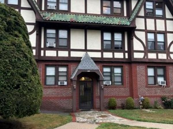 159 Main Street , Unit 13, Huntington, NY 11743