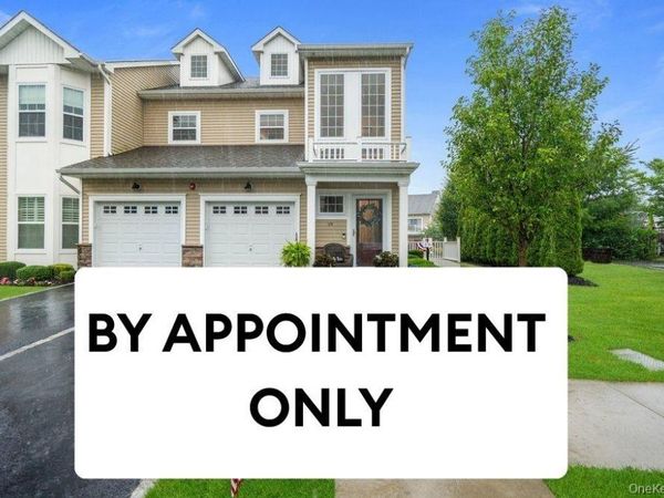 174 Halley Drive , Blue Point, NY 11772