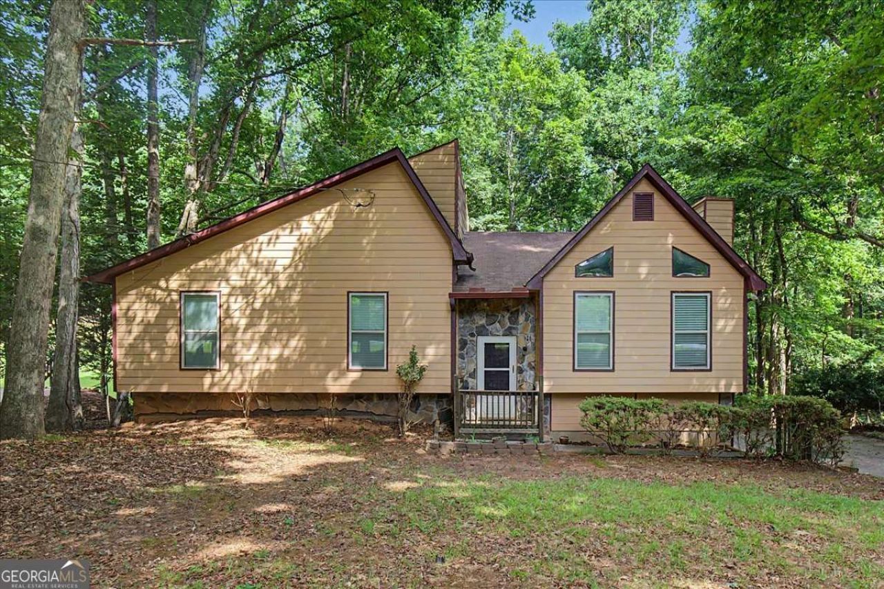 380 N Victoria Road, Woodstock, GA 30189 Main Photo