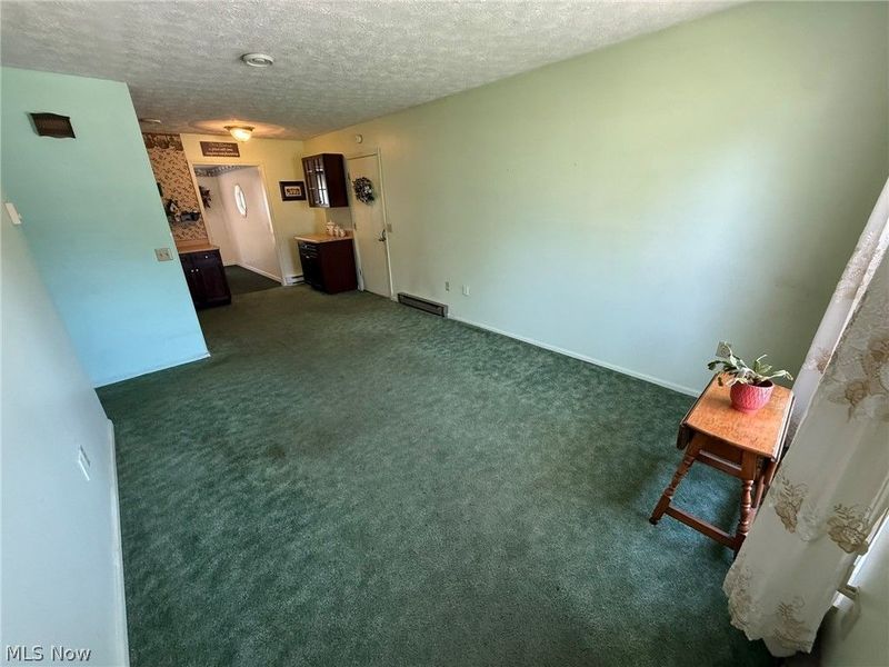 1019 Gordon Square NE, Bolivar, OH 44612 Photo 3