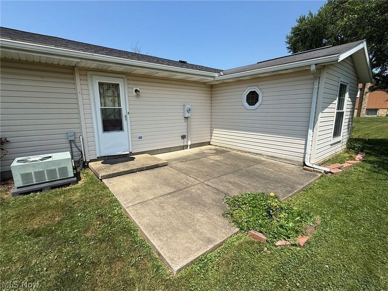 1019 Gordon Square NE, Bolivar, OH 44612 Photo 32