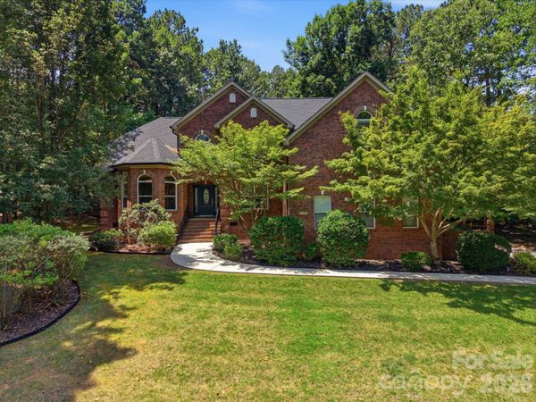 202 Indian Trail , Mooresville, NC 28117