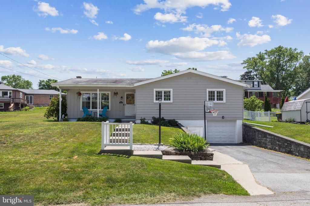 1042 WOODLAND DRIVE , BELLEFONTE, PA 16823