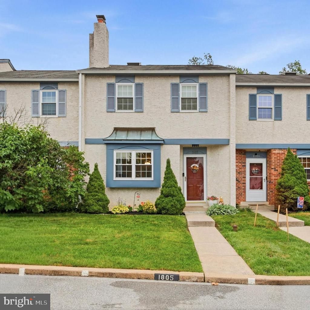 1805 DIANE CIRCLE , PHOENIXVILLE, PA 19460