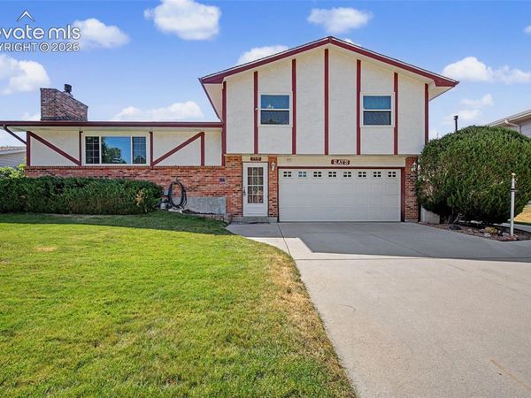 5555 Lantana Drive, Colorado Springs, CO 80915