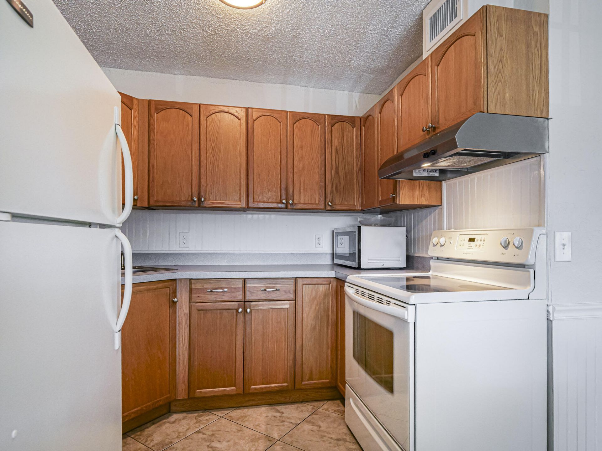 923 22nd Place, Unit 219, Vero Beach, FL 32960 Photo