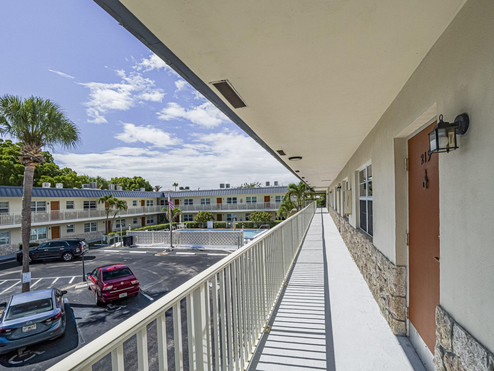 923 22nd Place, Unit 219, Vero Beach, FL 32960 Photo