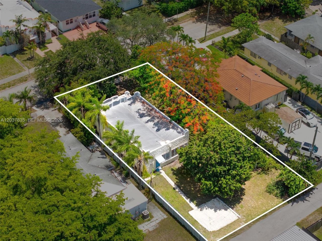 1954 Dewey St, Hollywood, FL 33020 Main Photo