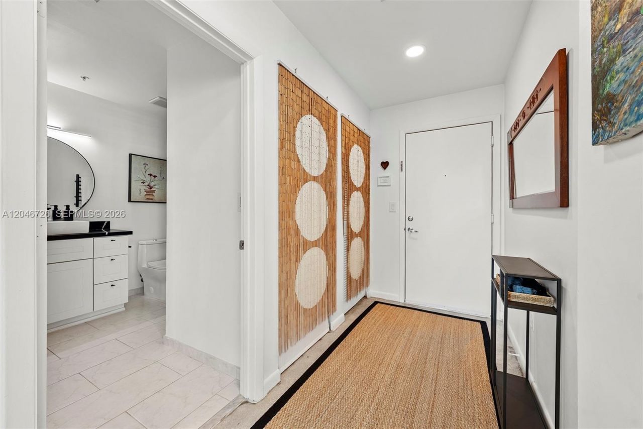 133 NE 2nd Ave , Unit 2702, Miami, FL 33132 Photo