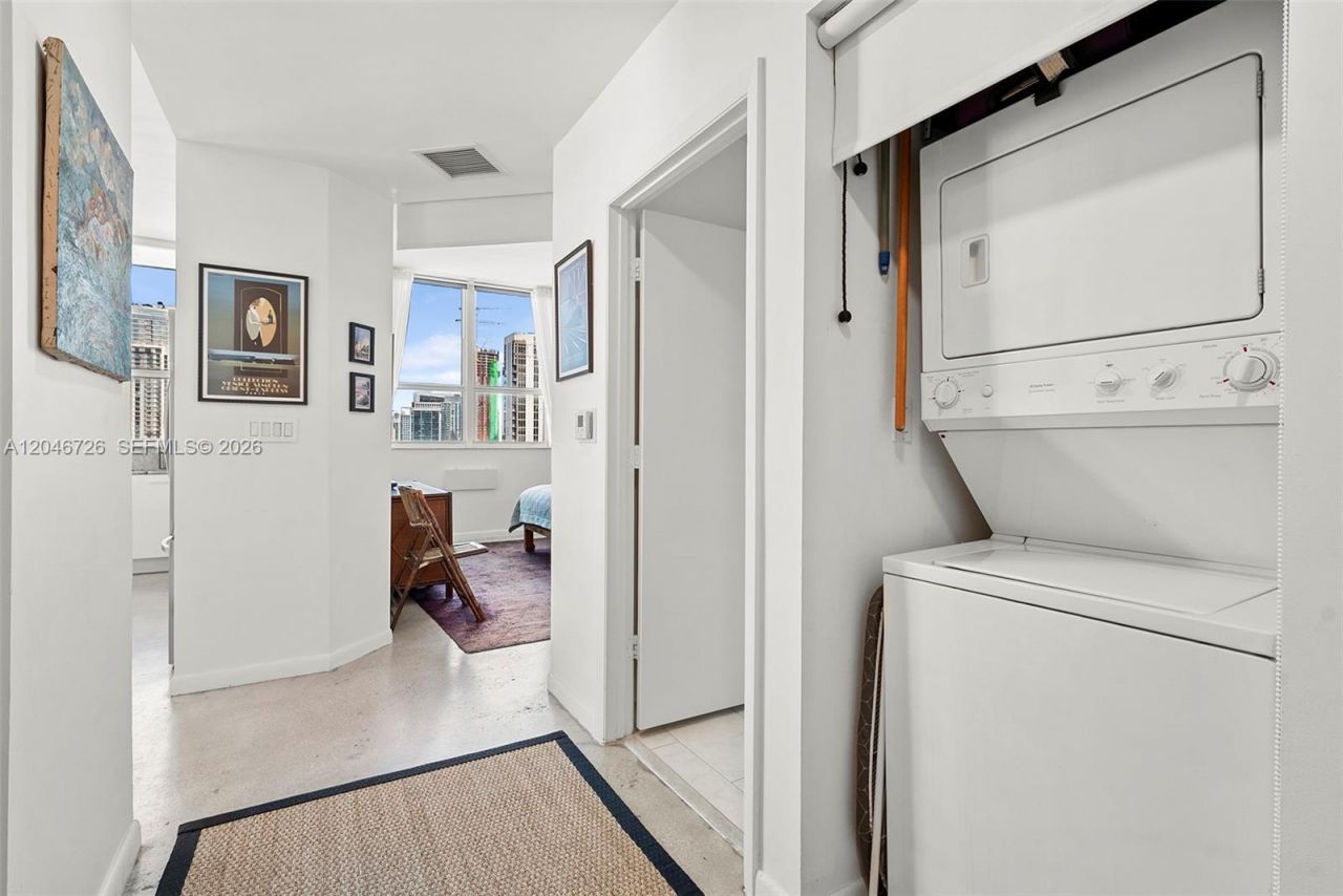 133 NE 2nd Ave , Unit 2702, Miami, FL 33132 Photo