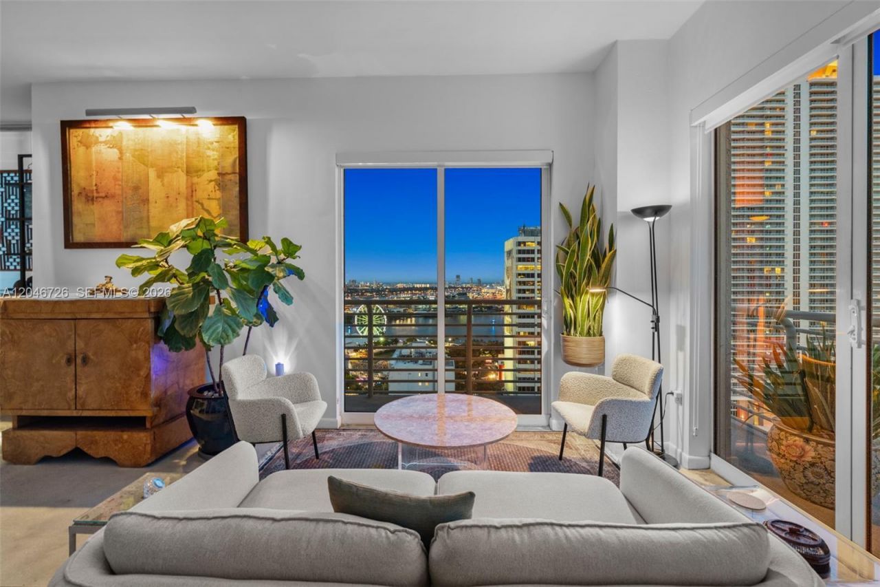 133 NE 2nd Ave , Unit 2702, Miami, FL 33132 Photo