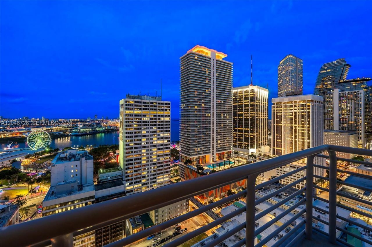 133 NE 2nd Ave , Unit 2702, Miami, FL 33132 Photo