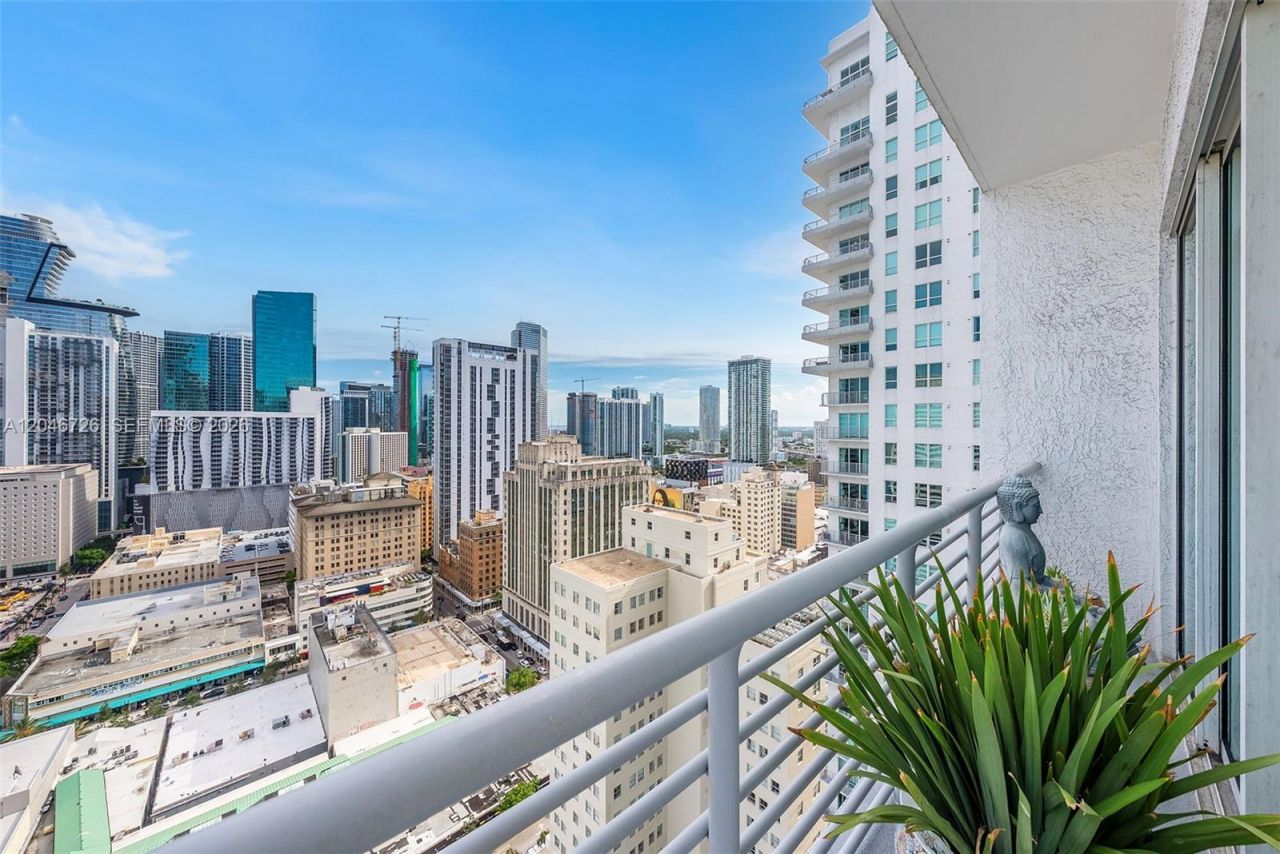 133 NE 2nd Ave , Unit 2702, Miami, FL 33132 Photo
