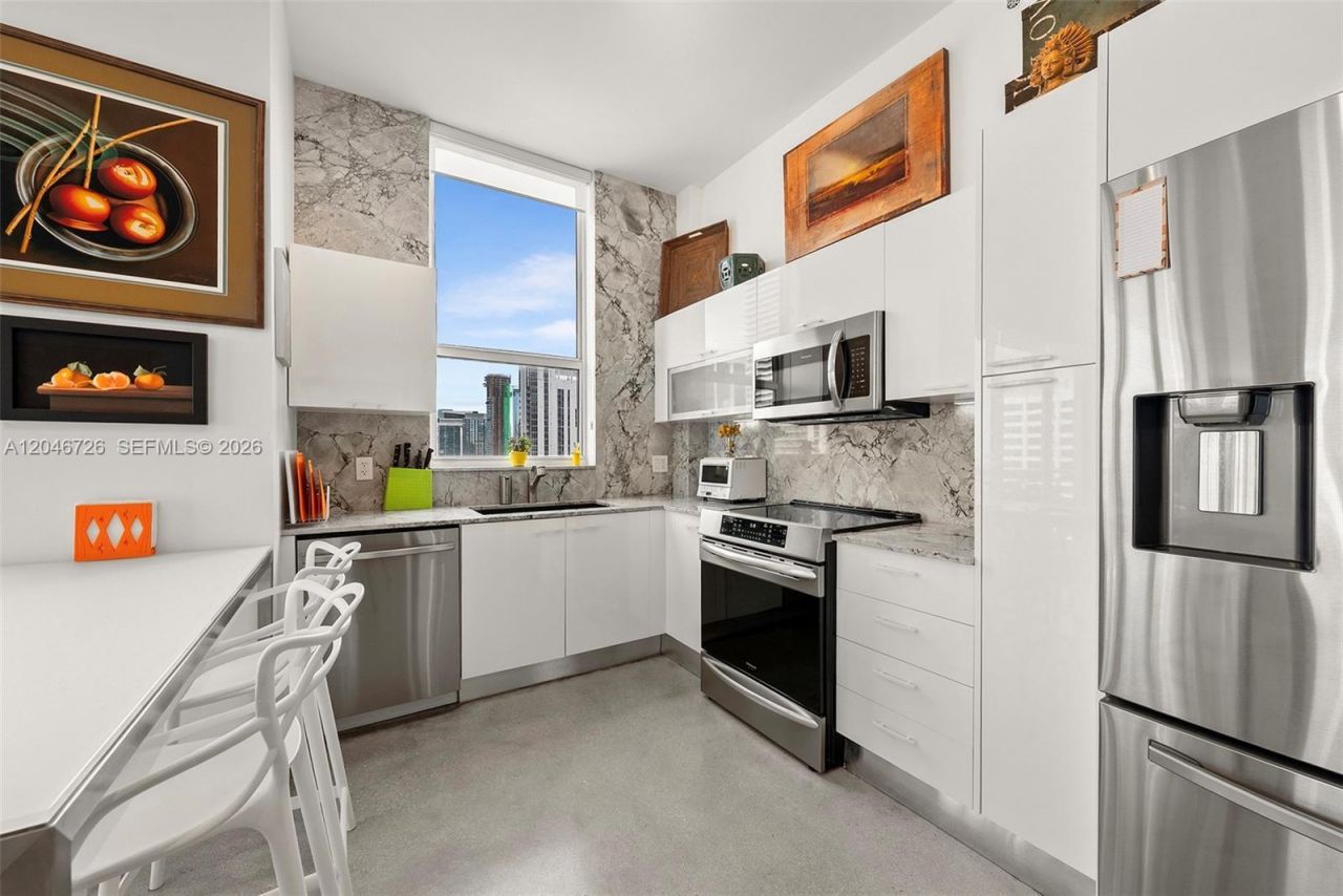 133 NE 2nd Ave , Unit 2702, Miami, FL 33132 Photo