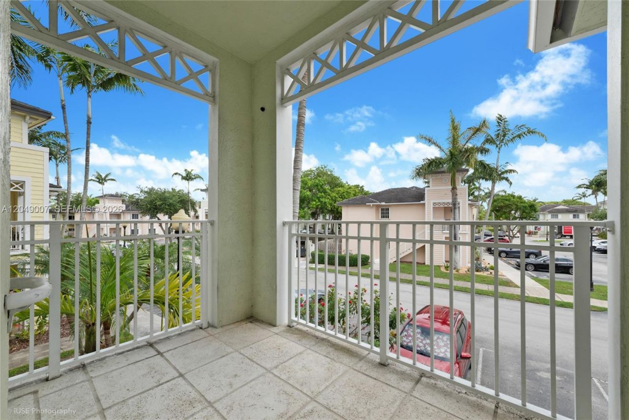 2630 NE 3rd Dr , Unit 204, Homestead, FL 33033 Photo