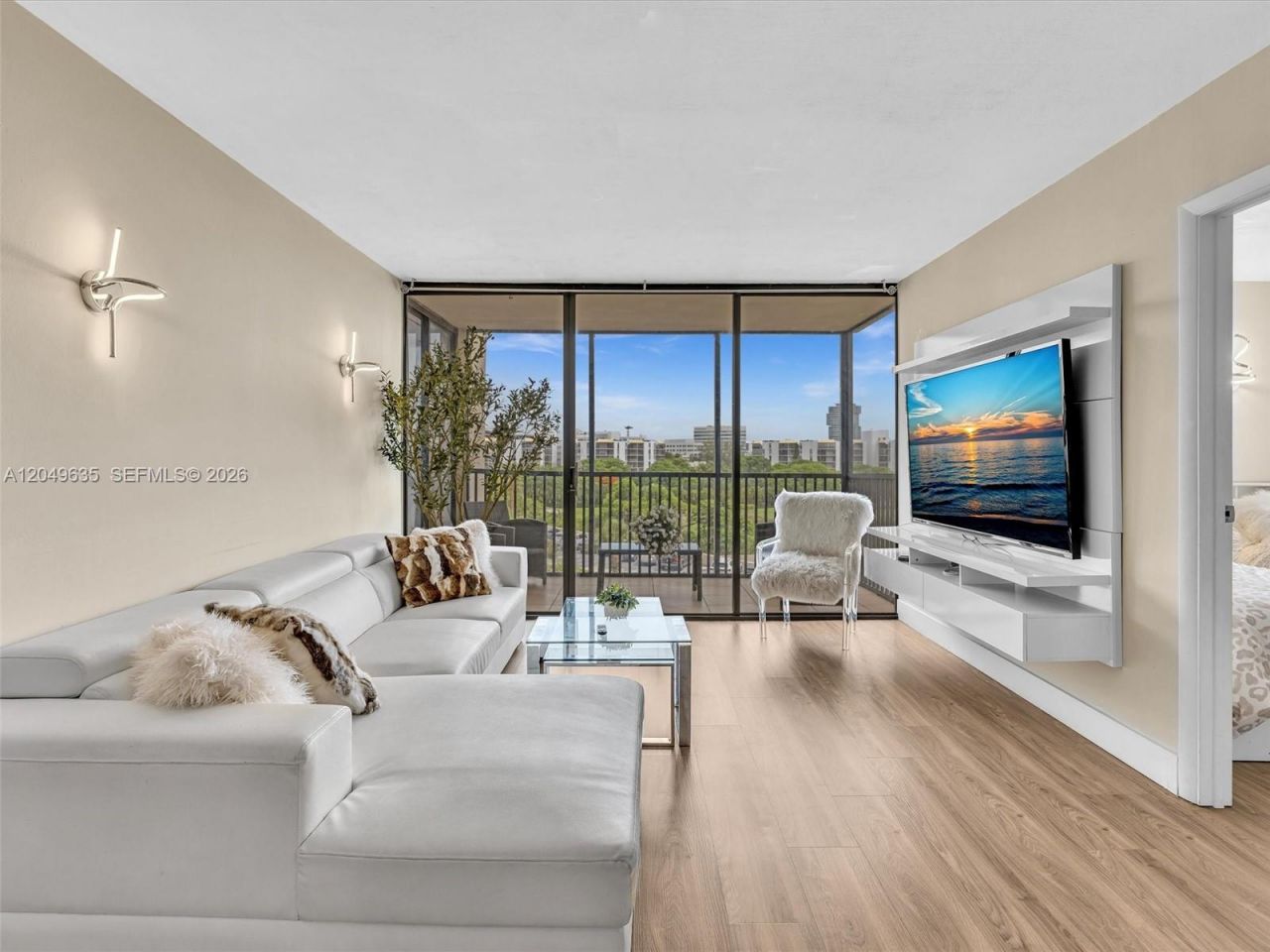20301 W Country Club Dr , Unit 622, Aventura, FL 33180 Photo