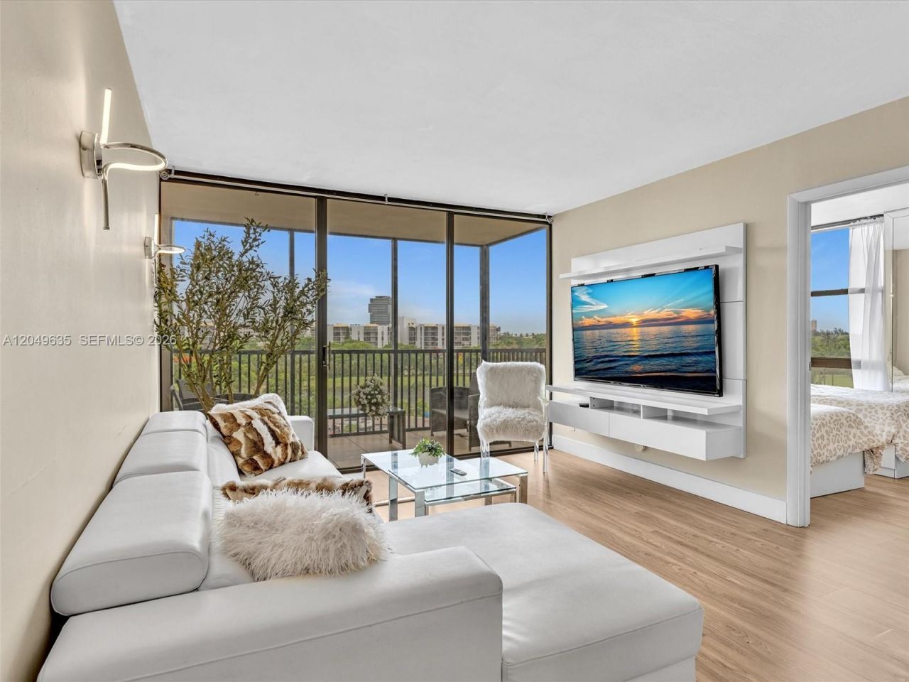 20301 W Country Club Dr , Unit 622, Aventura, FL 33180 Photo