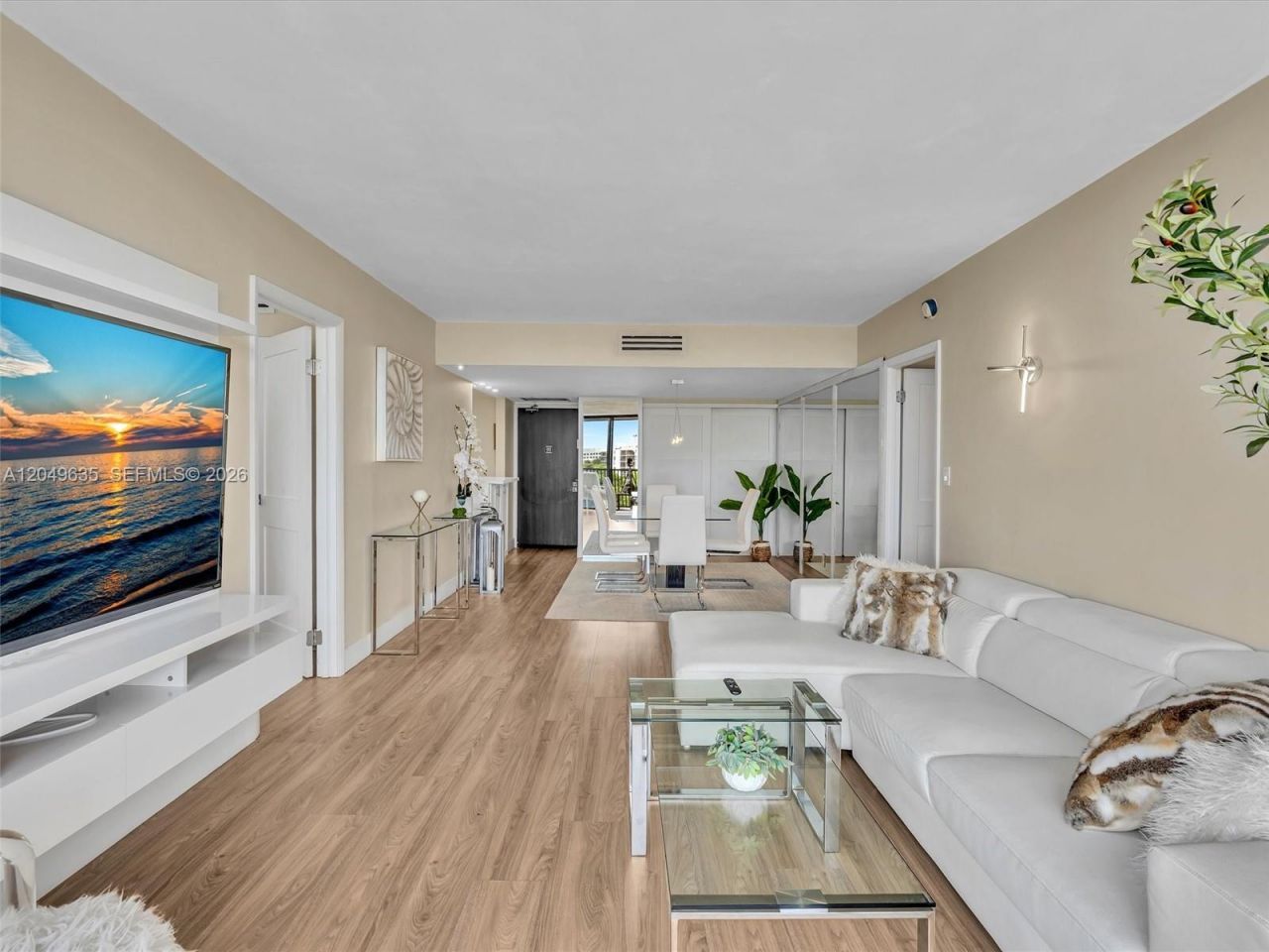 20301 W Country Club Dr , Unit 622, Aventura, FL 33180 Photo